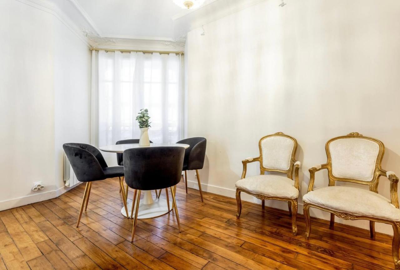 Abbesses - Superbe Appartement Avec Cheminees Париж Екстериор снимка